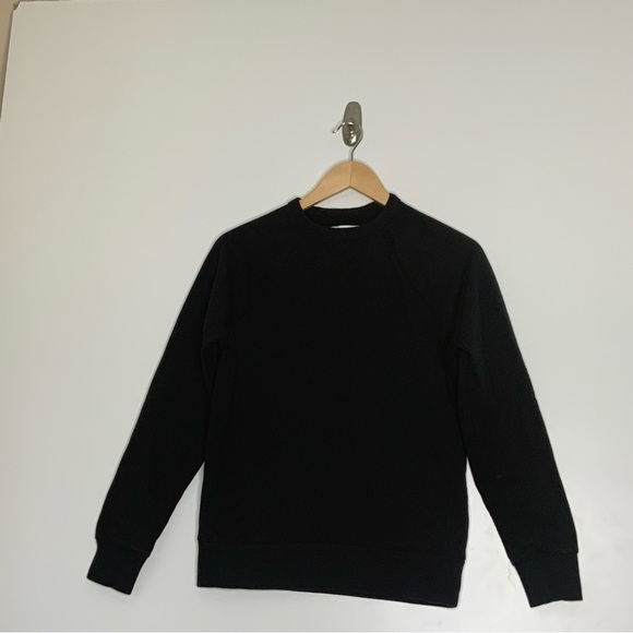 Everlane Sweaters - Everlane Black Ssweatshirt. Size XS.
